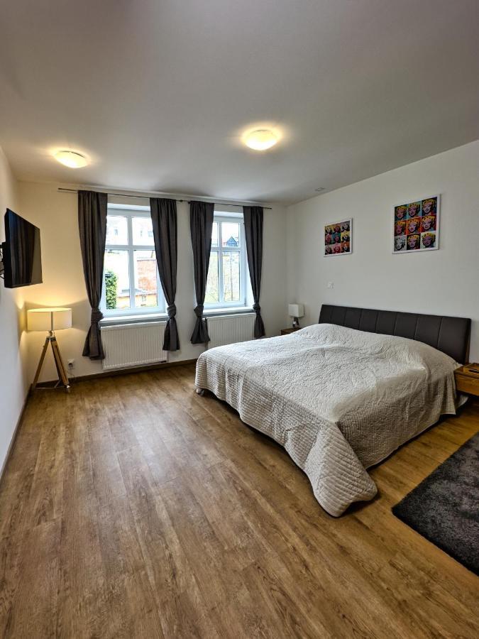 Gallery Apartments Liberec Exteriör bild